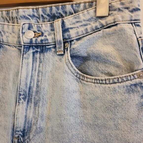 High Rise / Mom Jeans / Light wash - Picture 4 of 6